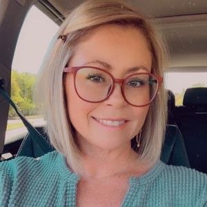 Meet your Posher, Marsha